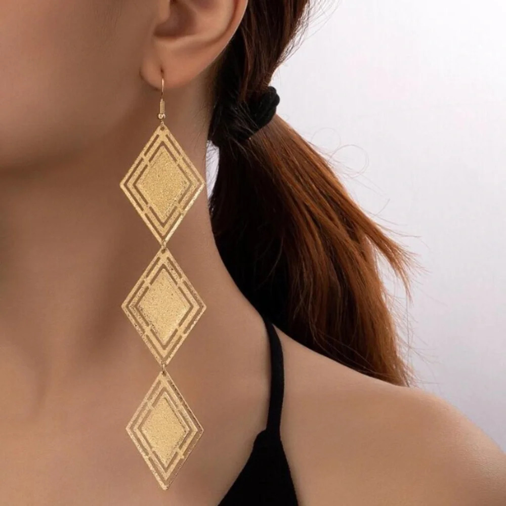 Yellow gold 3 diamond shapes dangle drop earrings dressy party ladies pretty